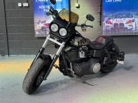 HARLEY-DAVIDSON Dyna